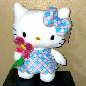 HELLO KITTY PLUSHIE NWT